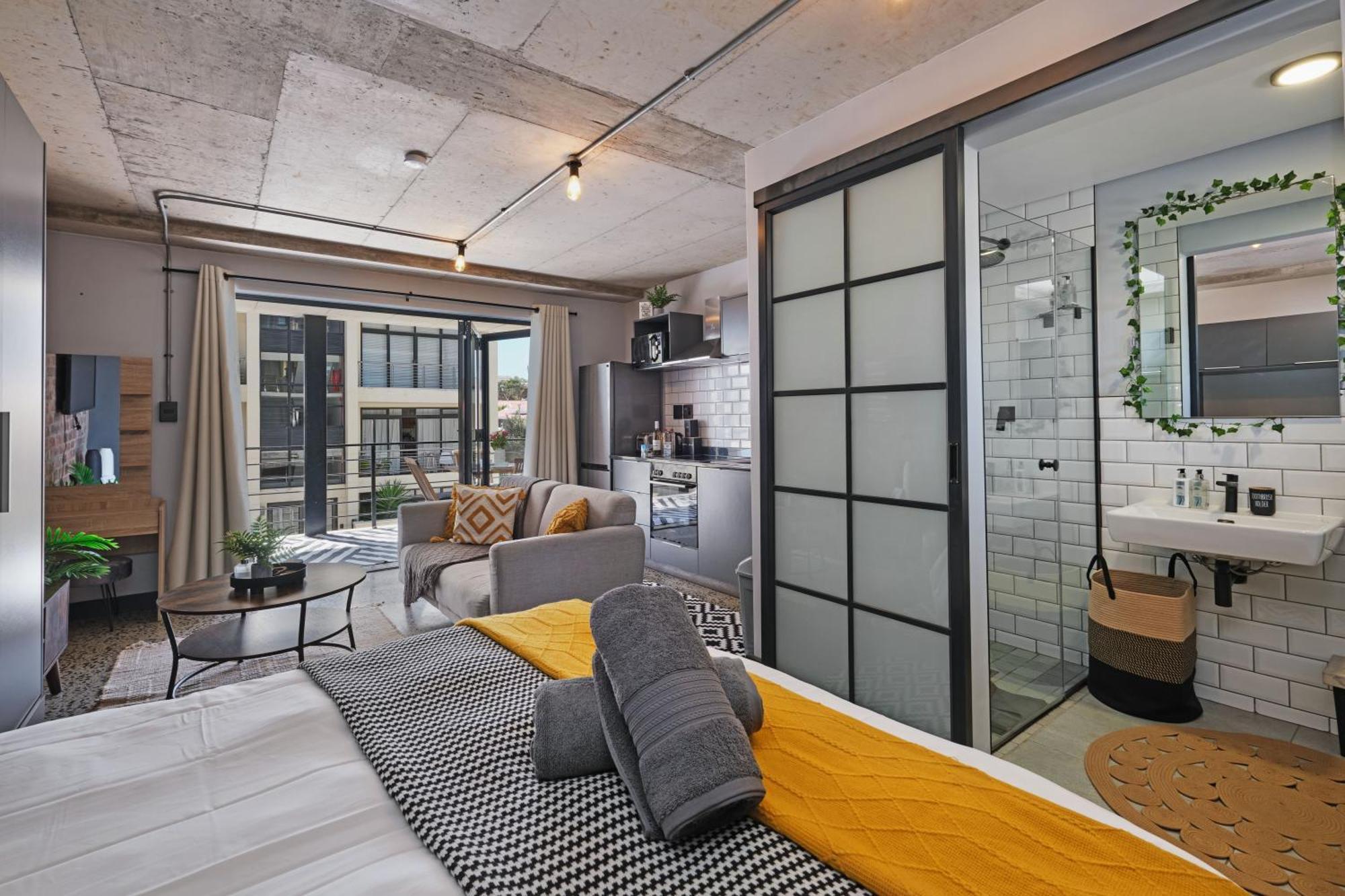 Apartment 3 Manhattan On Coral *